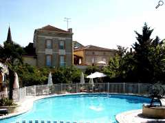 photo de Hotel Larroque photo de Hotel Larroque